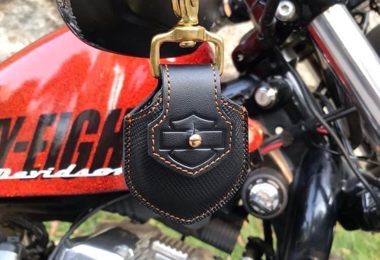 Magnetic Key Leather Case