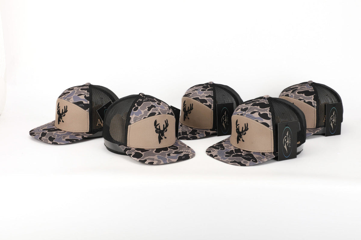 Youth 7 Panel Hardwoods-II 3 D Puff Buck w/ Black Mesh
