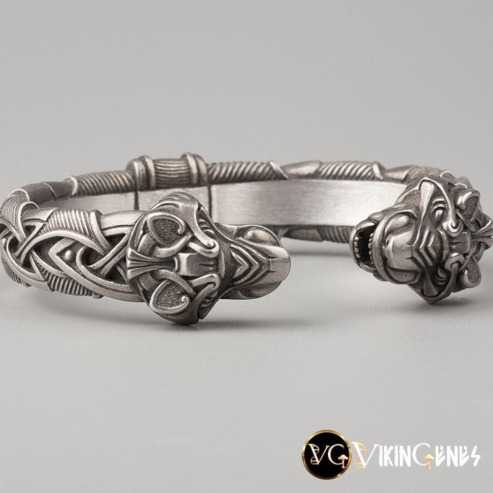 Premium Sterling Silver Norse Metal Arm Ring With Wolf Heads
