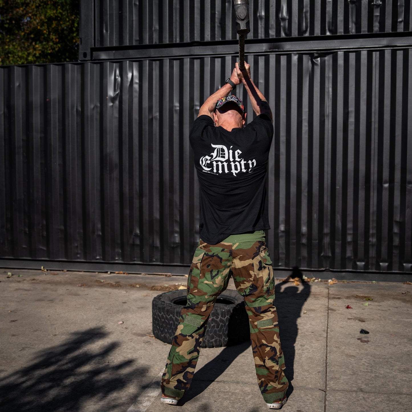 Die Empty Men's T-Shirt