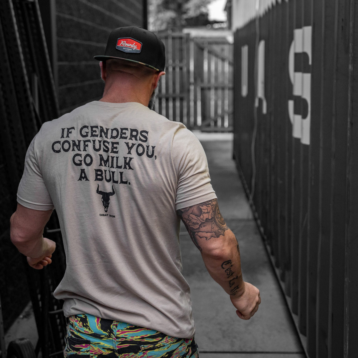 If Genders Confuse You, Go Milk a Bull Men's T-Shirt