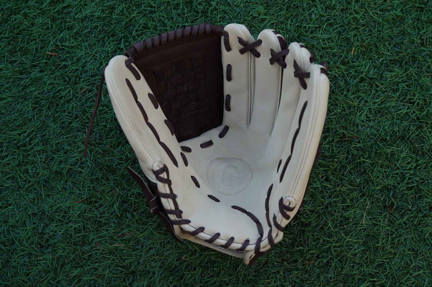 12.50" Outfield Closed Web Grace Glove