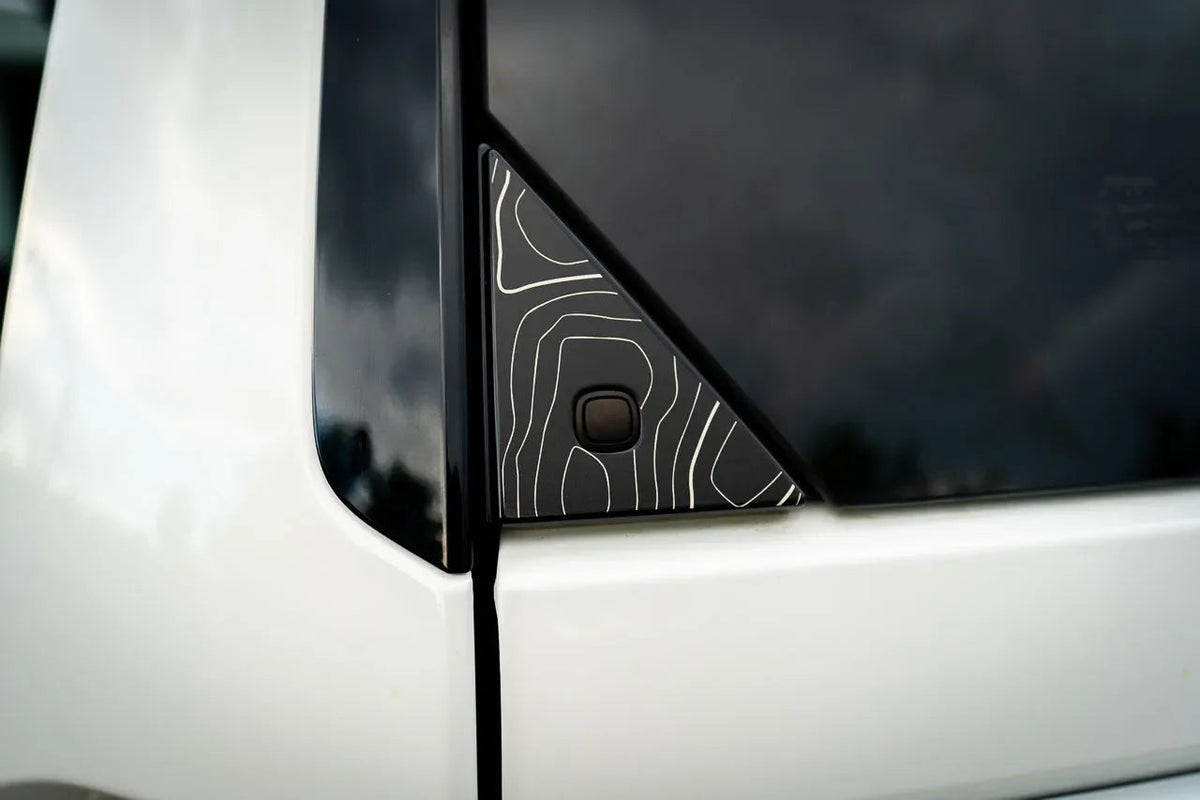 Topo Rear Glass Button Trim Overlay - 2024+ Land Cruiser / GX 550