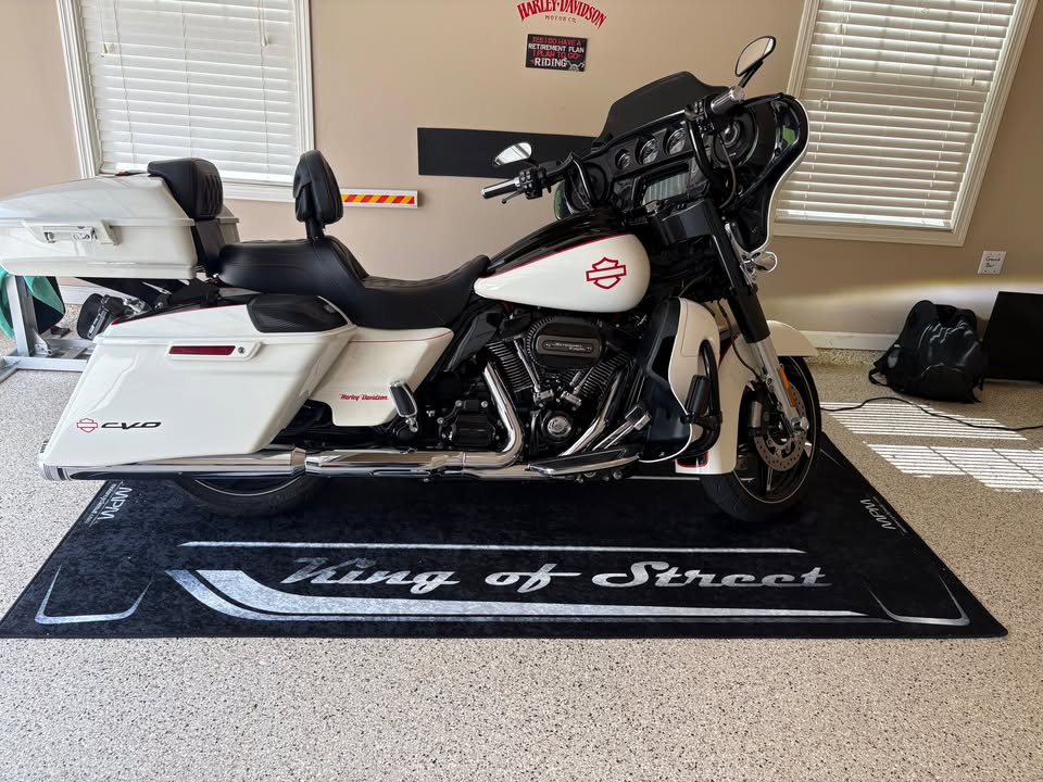 MPM Motorcycle Mat for Grand American Touring Motorcycle "King of Street" - MM7343