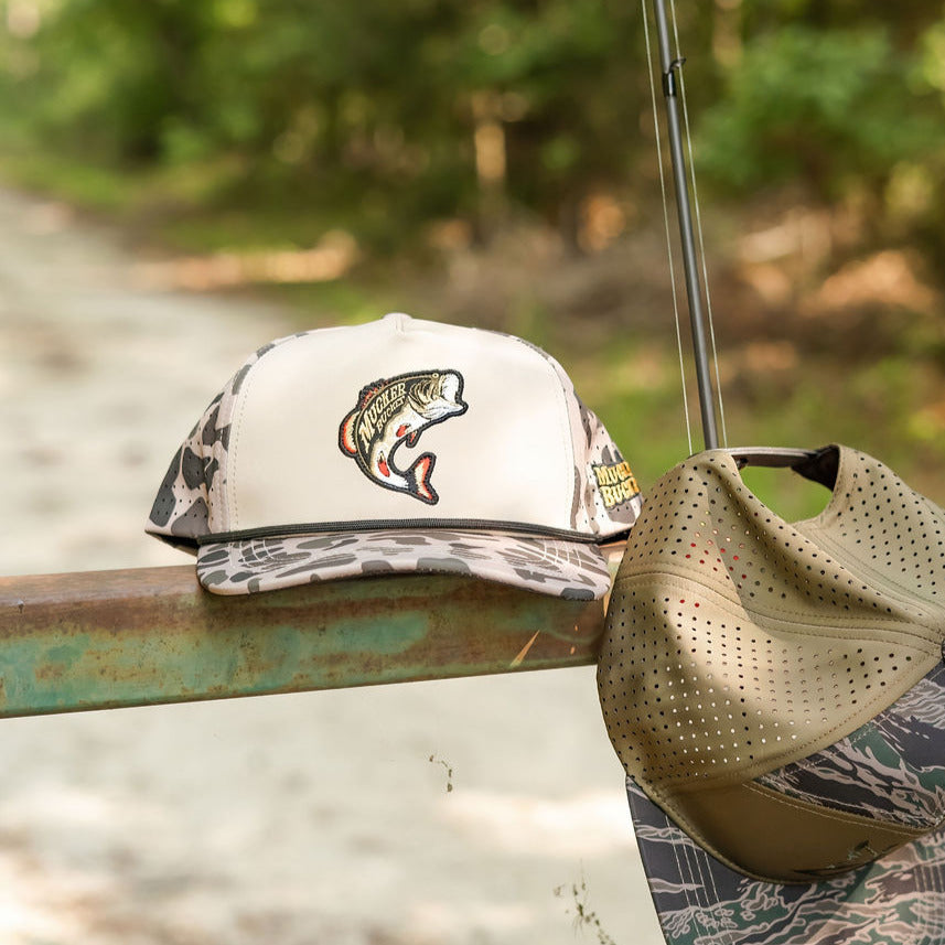 Big Bass Daddy Duck Camo Bucket