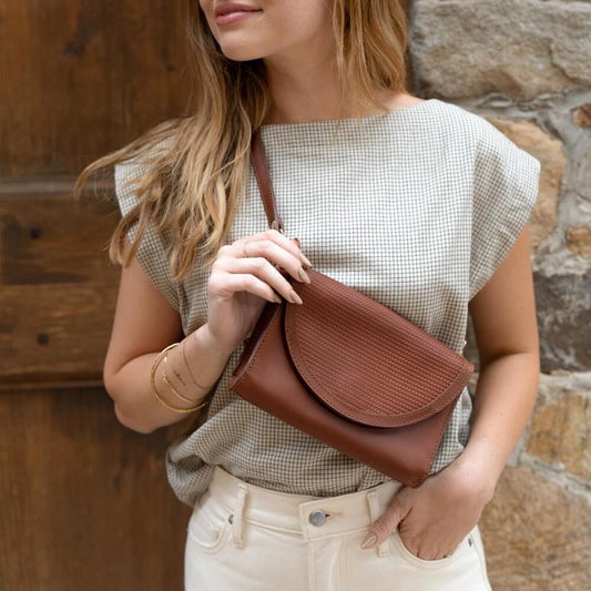 Nisolo Cleo Leather Convertible Crossbody Clutch
