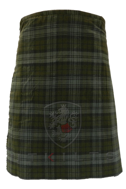 Traditional Kilt – Premium 6–8 Yard Wool, Black Watch Weathered