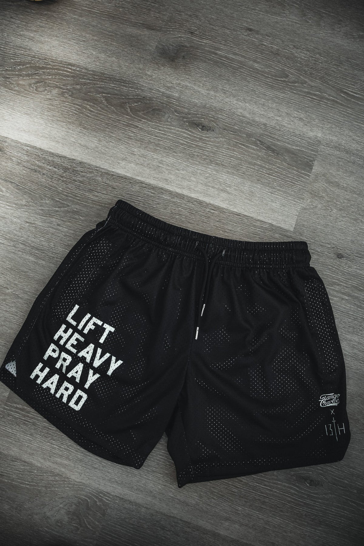 Men's Mesh Lifestyle Shorts | 5.5"- Lift Heavy Pray Hard Black