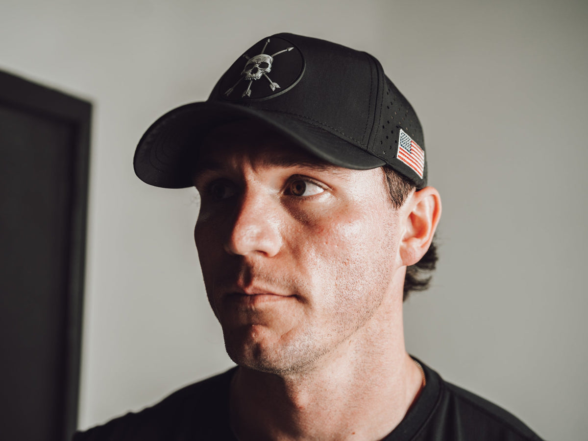 VARSITY CAP : BLACK