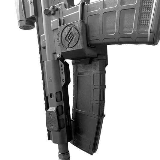 AR-15 QDM + PMAG (Quick Defense Mount)