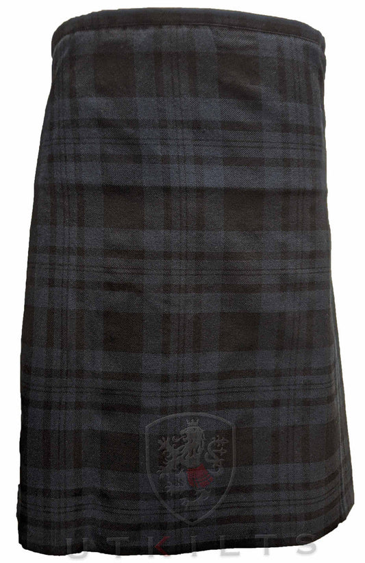 Traditional Kilt – Premium 6–8 Yard Wool, Black Isle