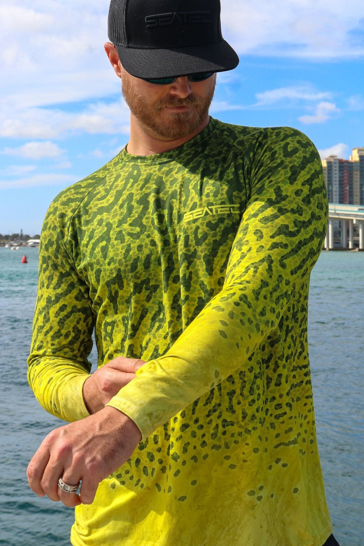 Moray Eel Sport Tec Crew Long Sleeve – Men's