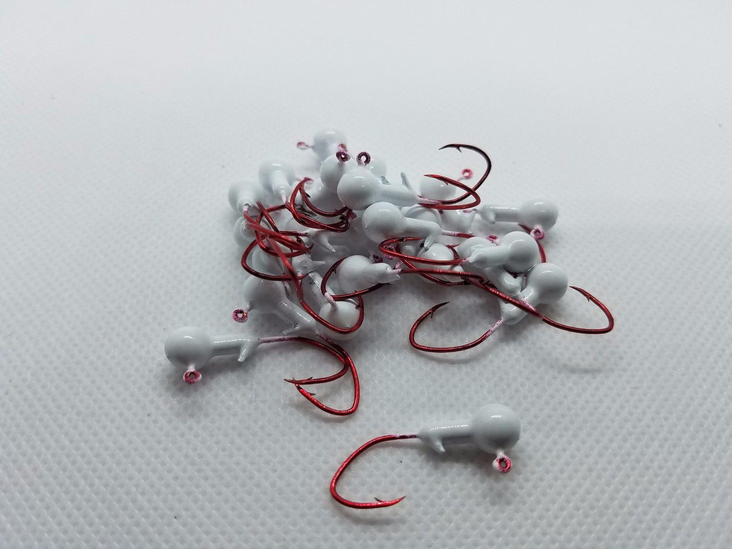 35 pk. 1/16 oz. Cam's White Painted Jigs with Collar and #2 Red Chrome "NASTY BEND HOOK"