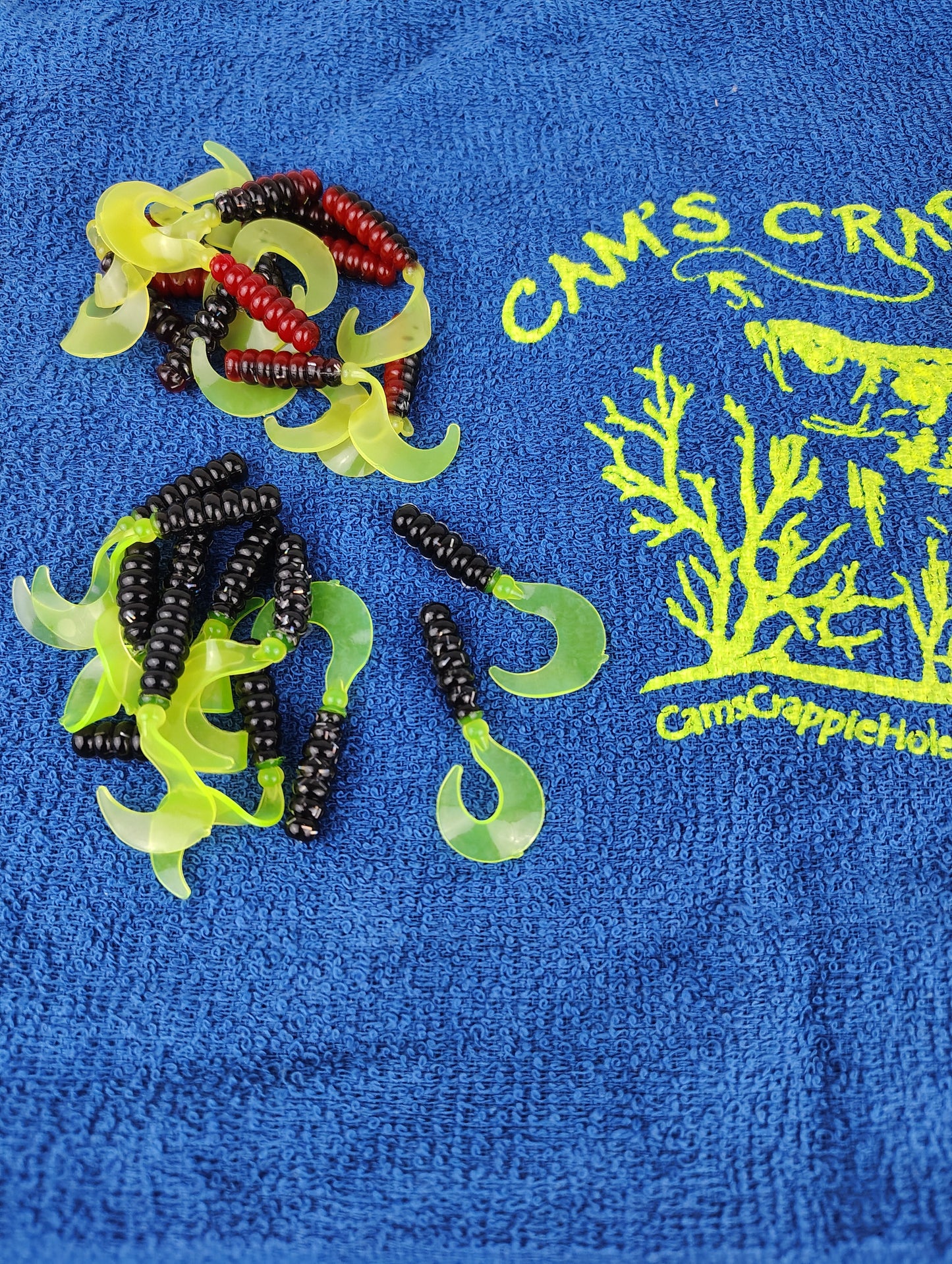 Cam's 2"(HOLOGRAM FLAKE) RED BLACK & CHARTREUSE/BLACK & CHARTREUSE 100pc (SPLIT SET) Curly Tail Crappie Soft Jigs [A Cam's Exclusive