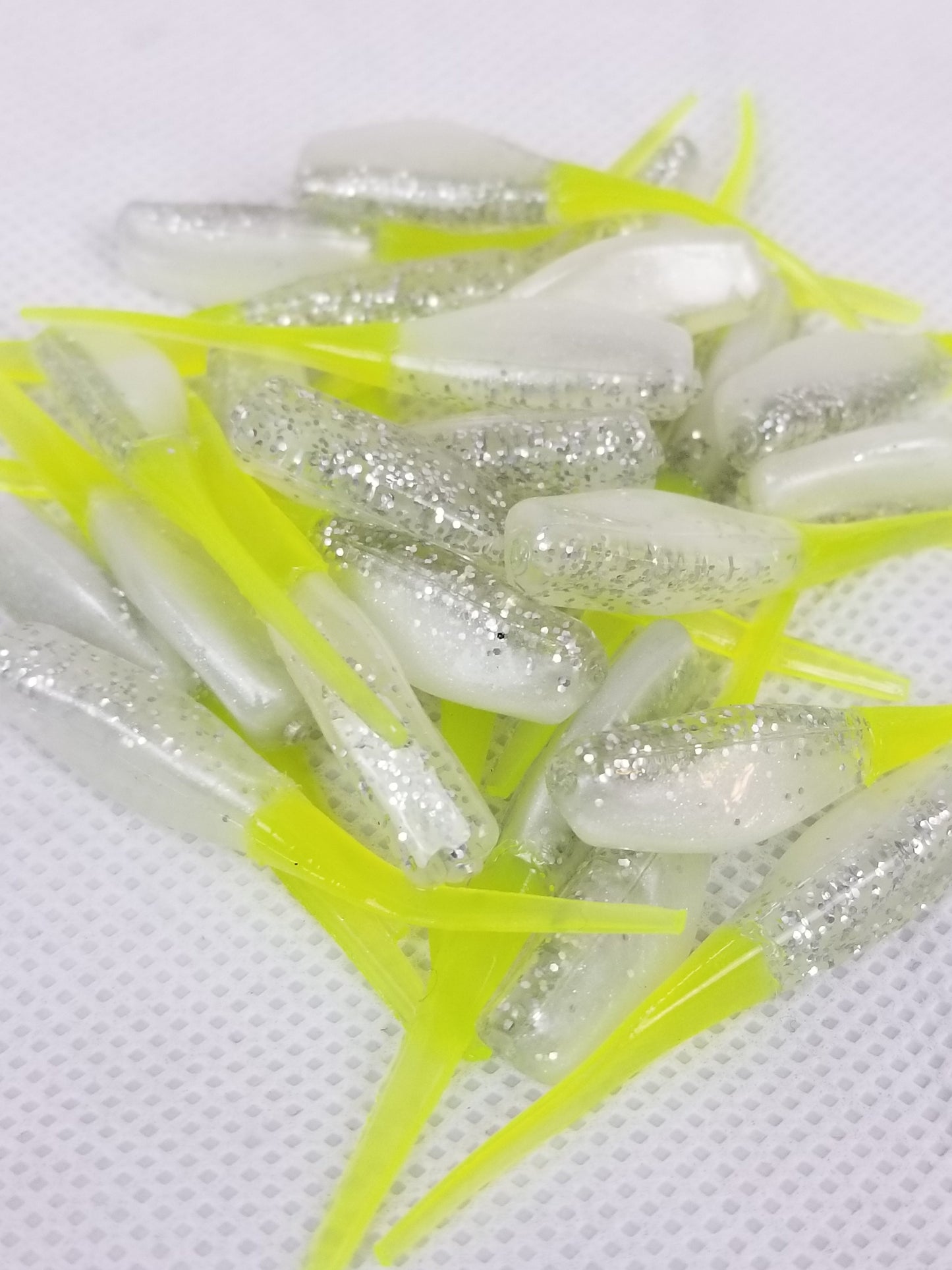 Cam's 2 in1 Kit Combo  [60pc. Hand Painted Assortment "Nasty Bend Hooks" &  All Plastic  Curly Tail & Stinger Shad [Hologram Flake] Assortment Kit