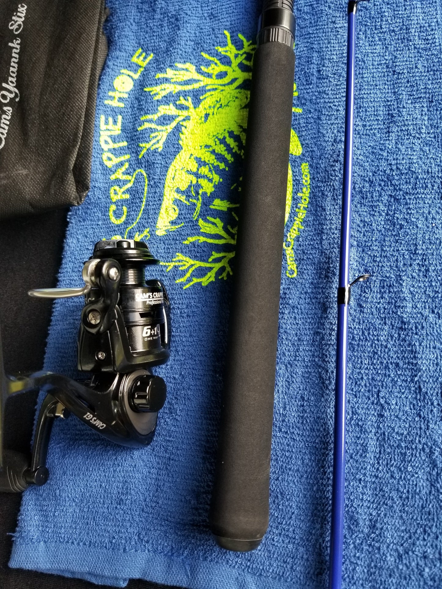 Cam's 10ft. 2pc. Yaannk Stik + 7 BB Cam's Xtralite Reel