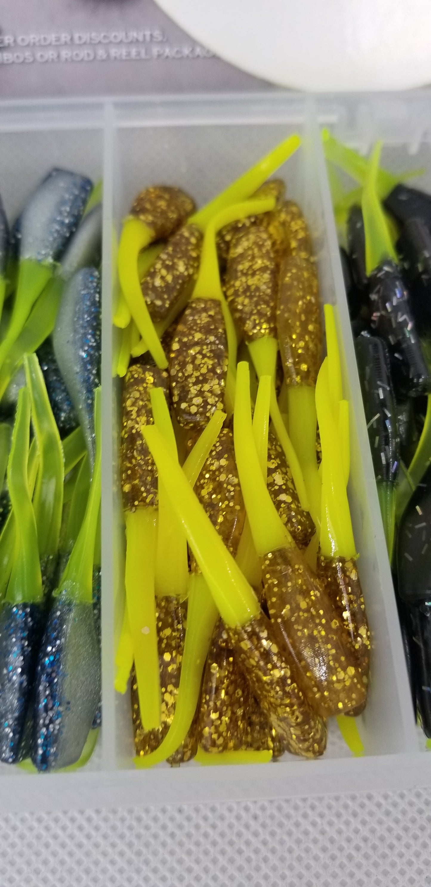 2025 New Cam's Complete Hooks & Plastics "GOLDFINGER" Stinger Shad Plastics [Hologram Flake] Assortment Package Kit