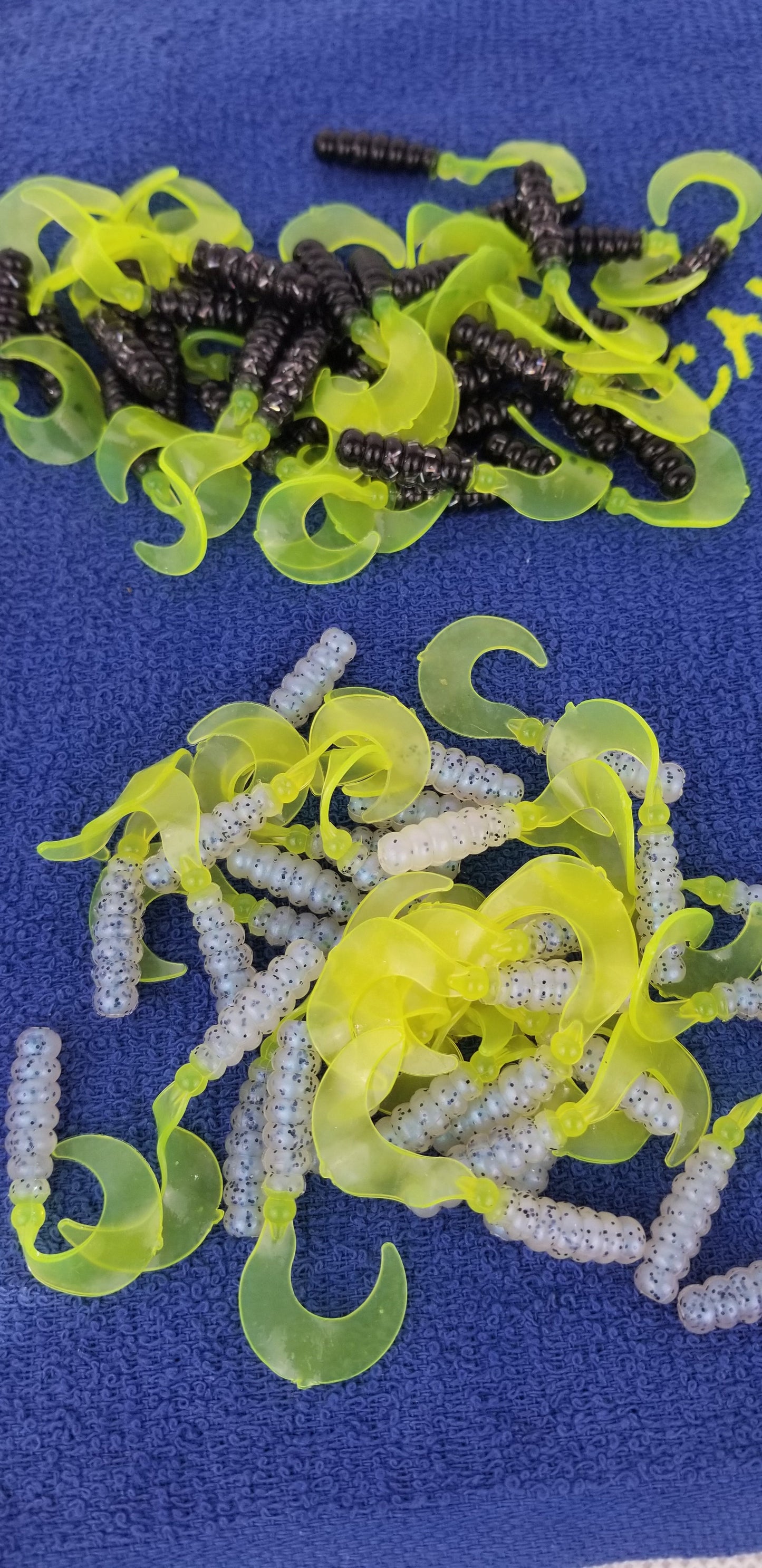 Cam's 2"(HOLOGRAM FLAKE) RED BLACK & CHARTREUSE/MONKEY MILK & CHARTREUSE 100pc (SPLIT SET) Curly Tail Crappie Soft Jigs [A Cam's Exclusive]