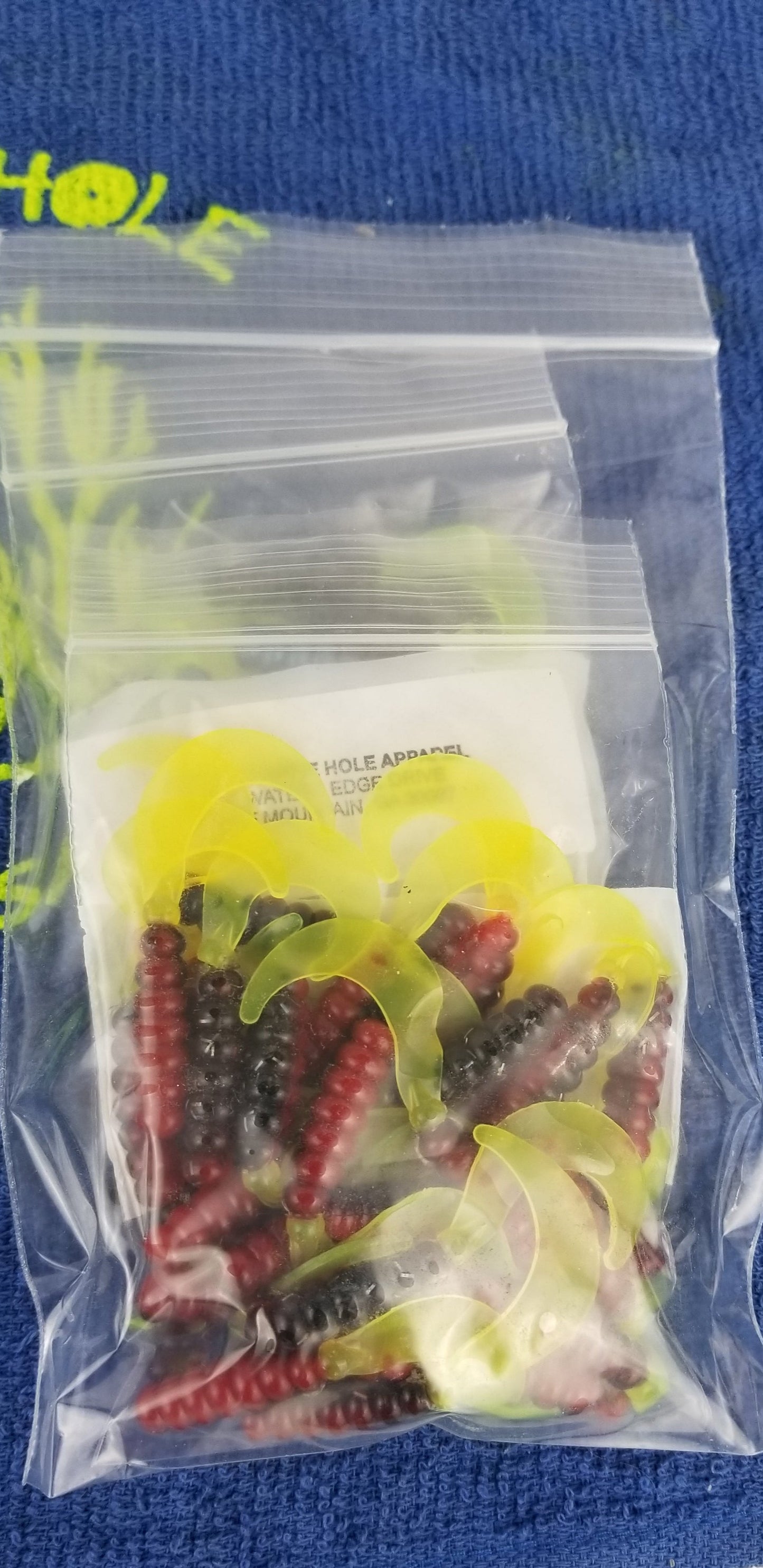 Cam's 2"(HOLOGRAM FLAKE) RED BLACK & CHARTREUSE/MONKEY MILK & CHARTREUSE 100pc (SPLIT SET) Curly Tail Crappie Soft Jigs [A Cam's Exclusive]