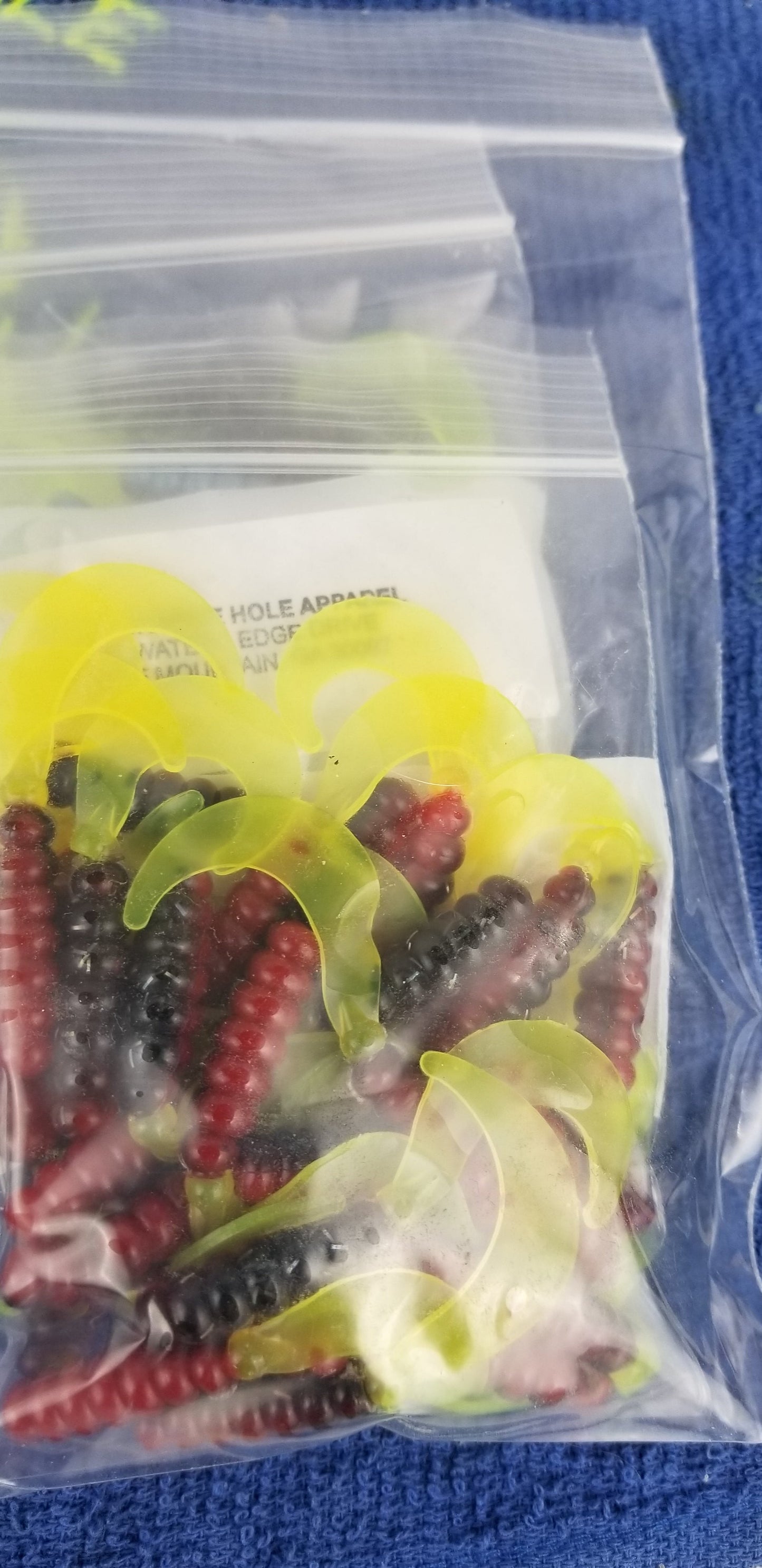 Cam's 2"(HOLOGRAM FLAKE) RED BLACK & CHARTREUSE/MONKEY MILK & CHARTREUSE 100pc (SPLIT SET) Curly Tail Crappie Soft Jigs [A Cam's Exclusive]