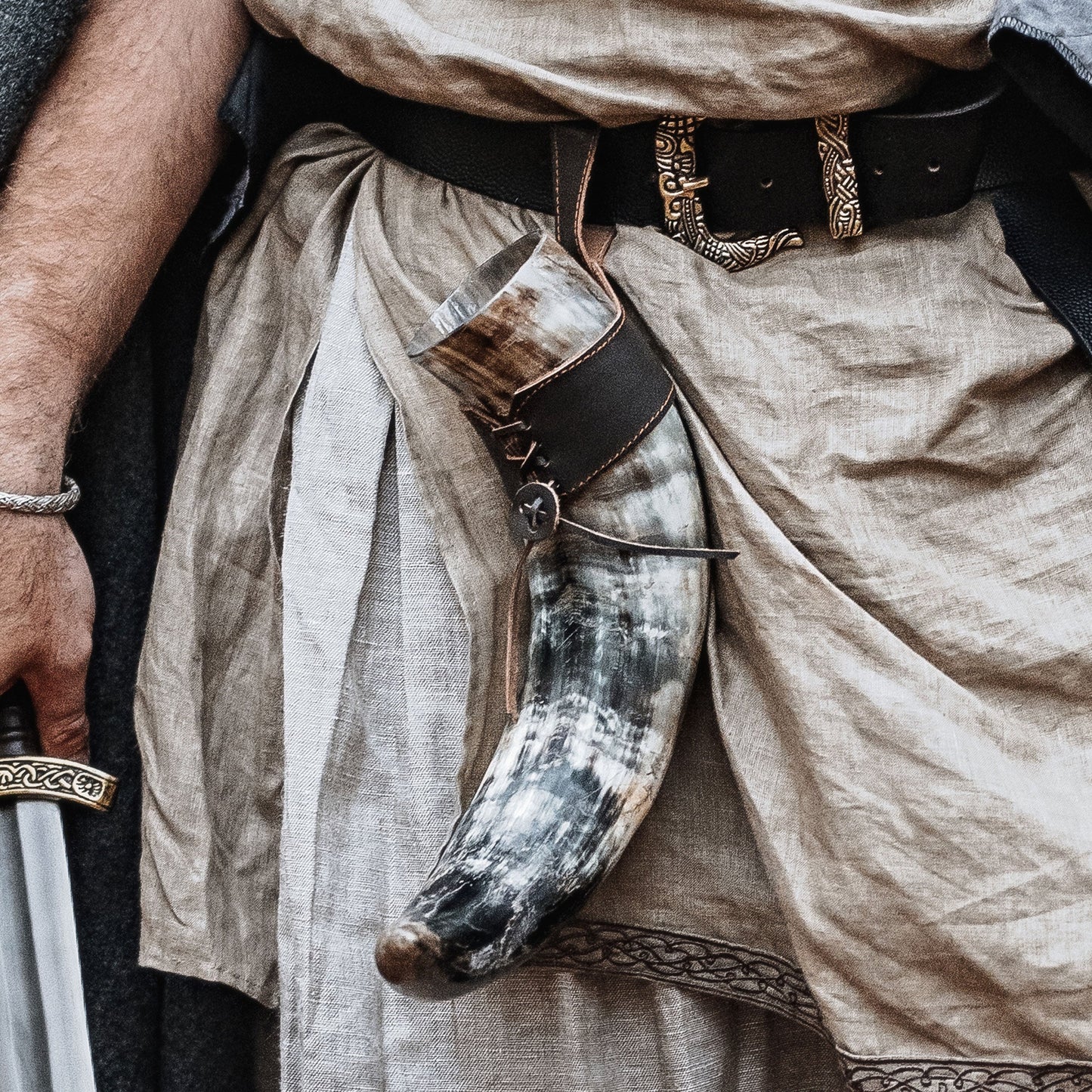 Drinking Horn with Leather Holster | "The Journeyman"