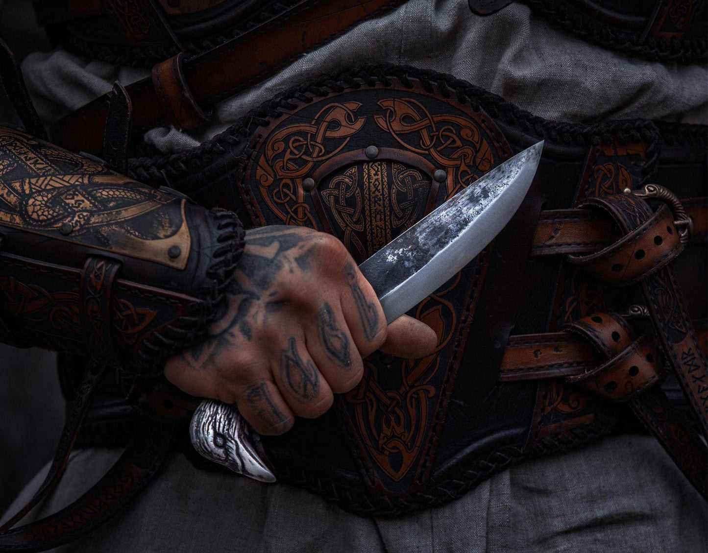 Raven Hilt Knife - 5.5" Blade