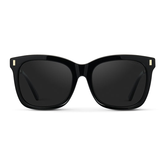 Elara Black