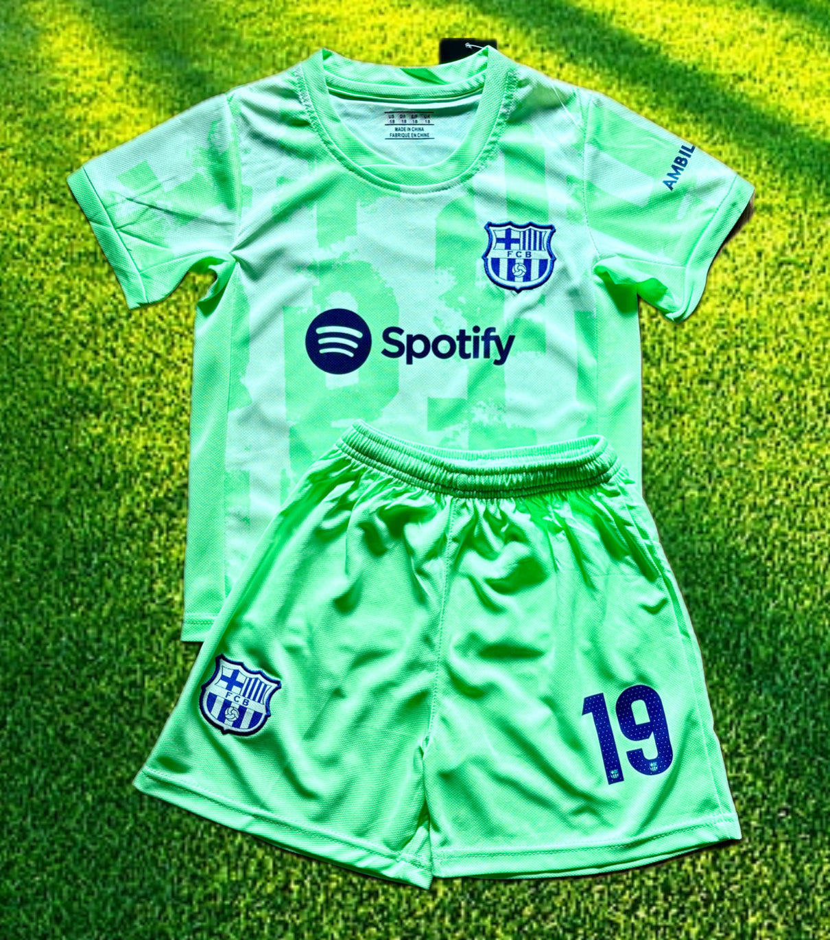 Lamine Yamal Green Kids Barcelona Soccer Jersey Kit