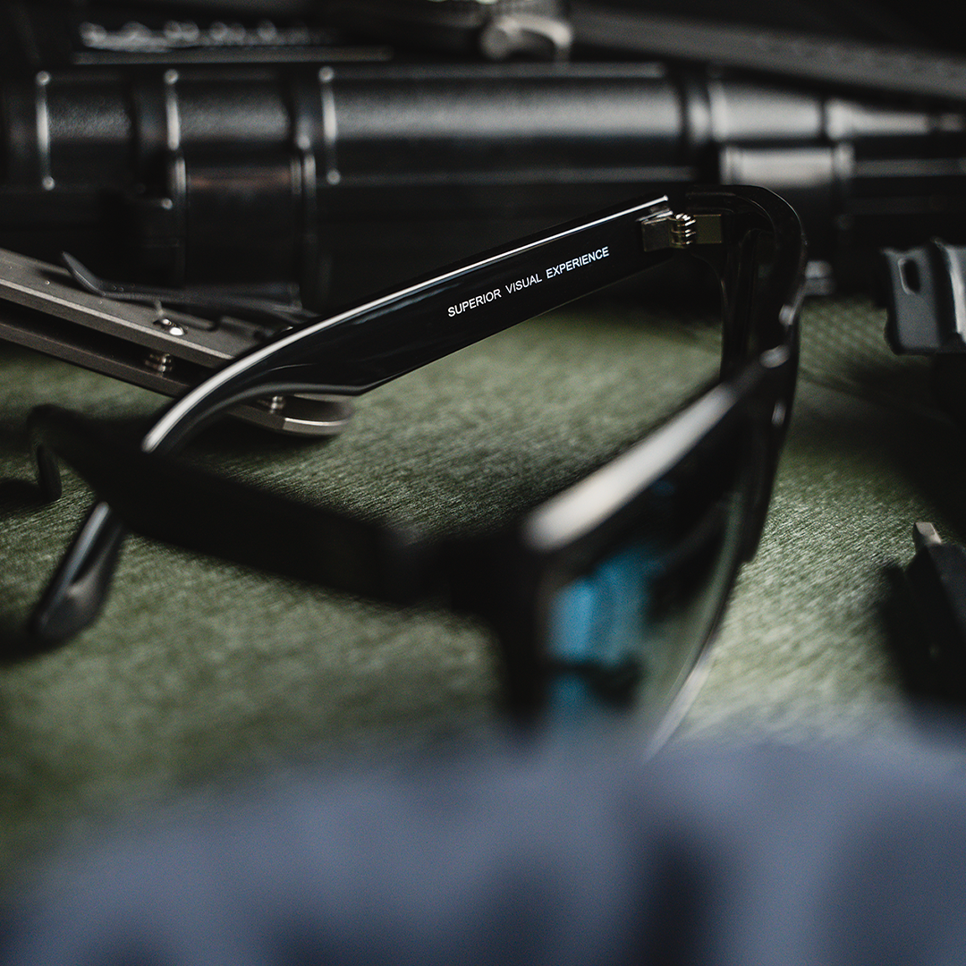 81's Clandestine (Gloss)