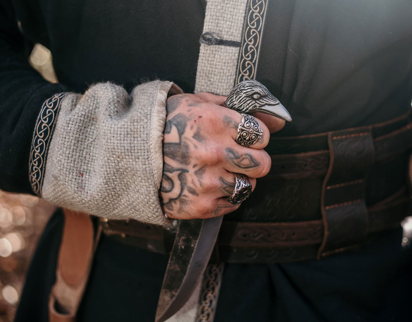 Raven Hilt Knife - 5.5" Blade