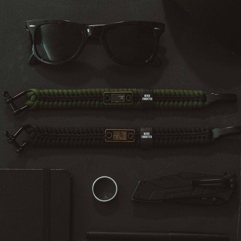 Never Forgotten Black Paracord Bracelet: Helps Pair Veterans With A Service Dog Or Shelter Dog -Faire