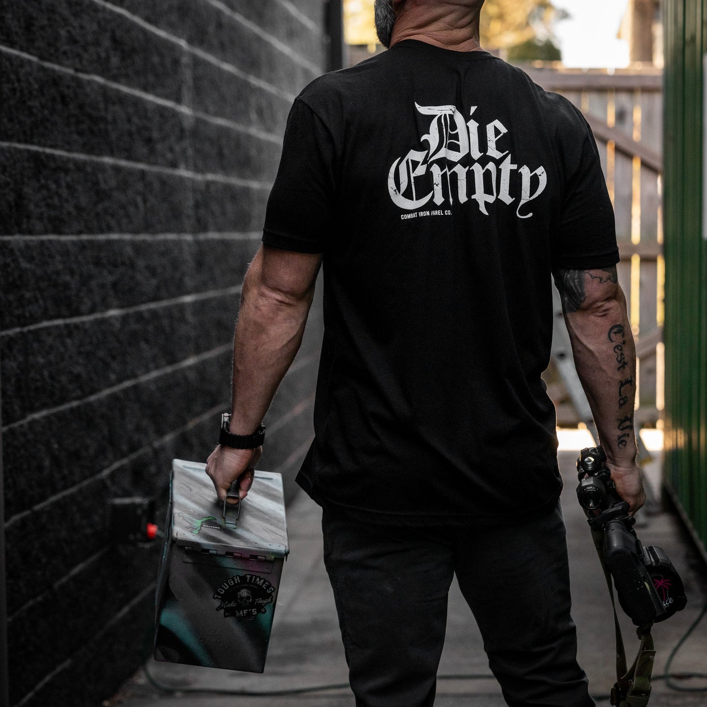 Die Empty Men's T-Shirt