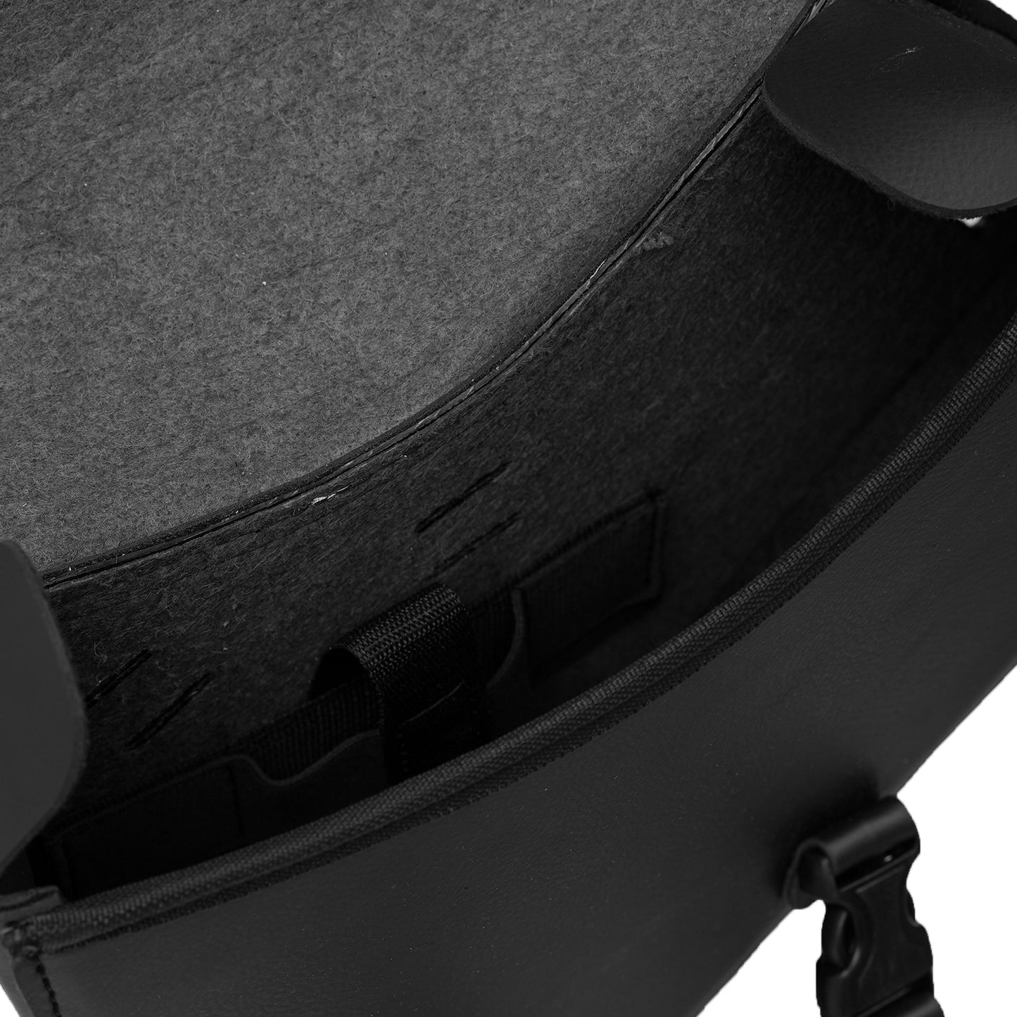 Swing Arm Bag