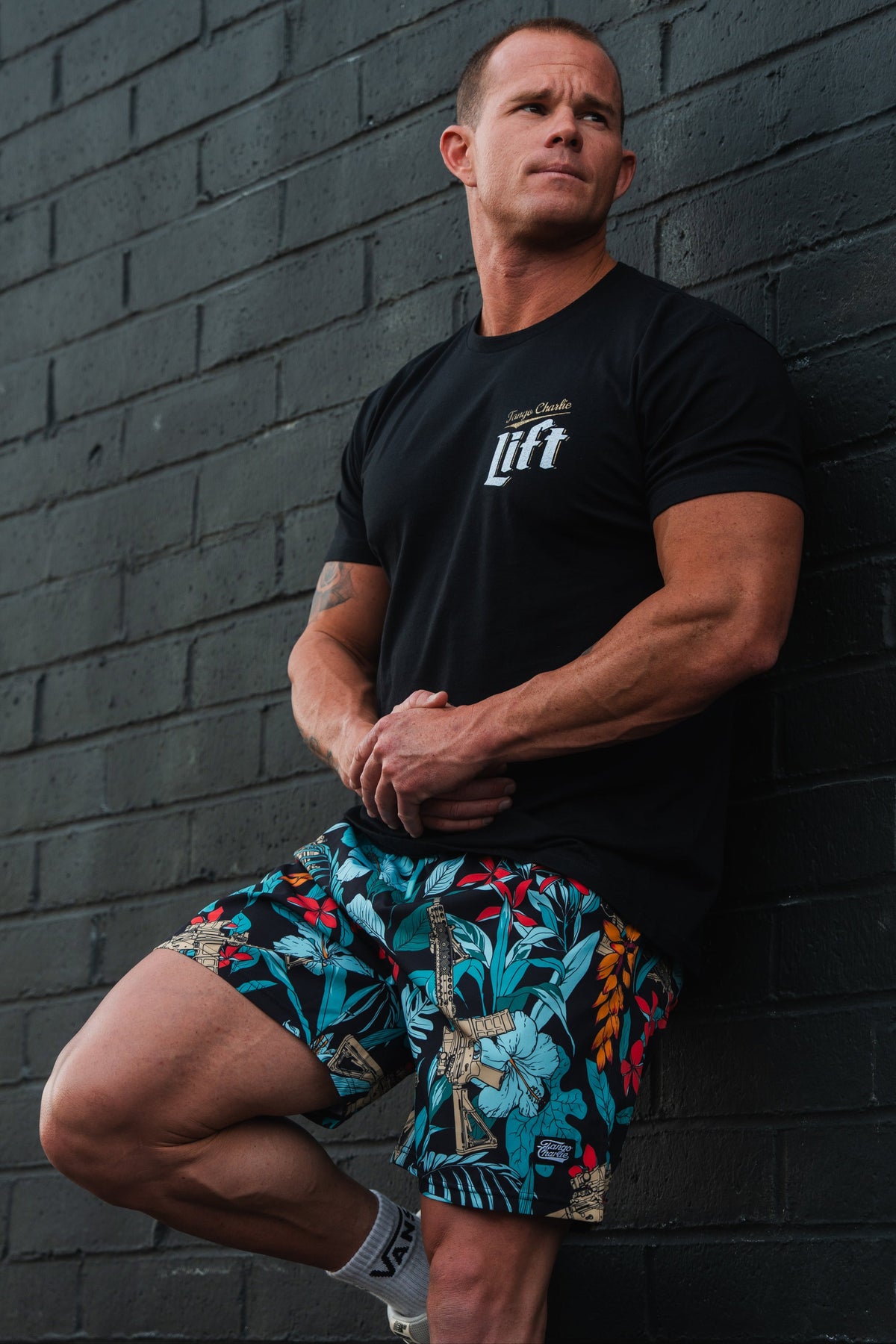Men's Performance Training Shorts | 5.5"- Tactical Tropic