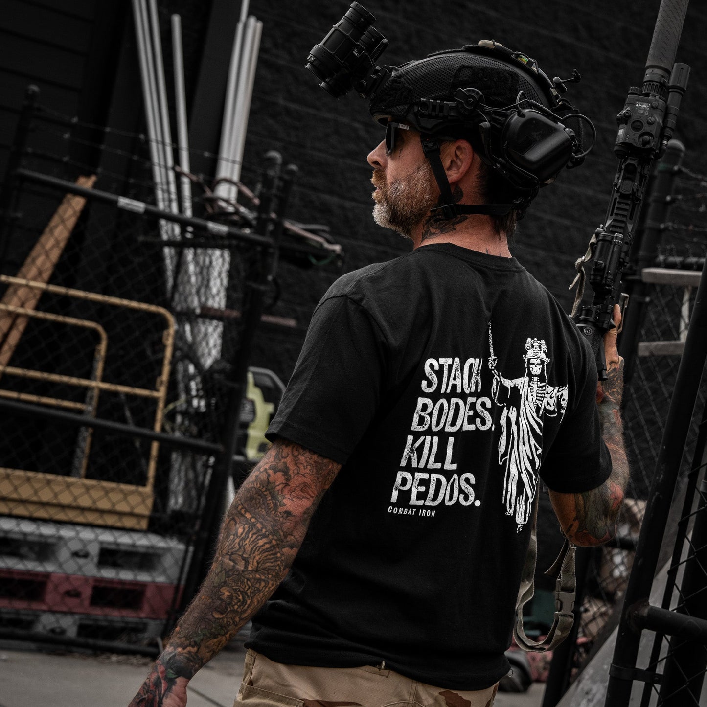 Stack Bodies. Kill Pedos. Men's T-Shirt