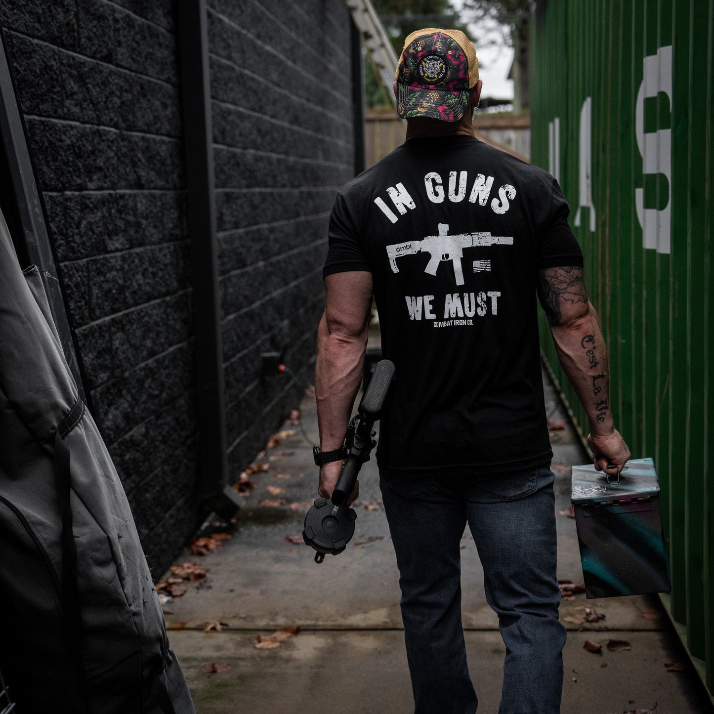 In Guns We Must Men's T-Shirt