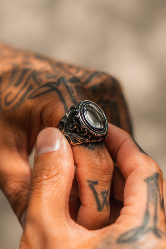 No Face Ring