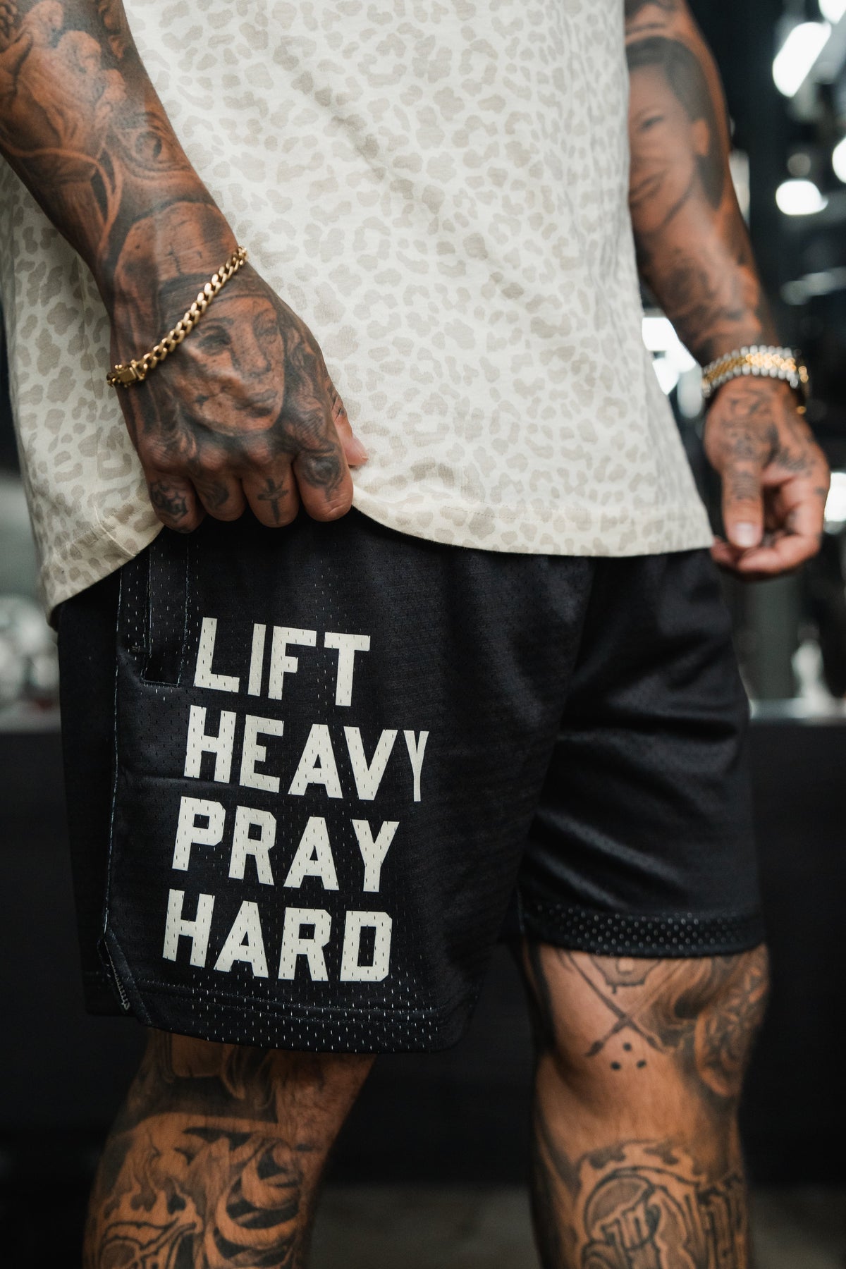 Men's Mesh Lifestyle Shorts | 5.5"- Lift Heavy Pray Hard Black