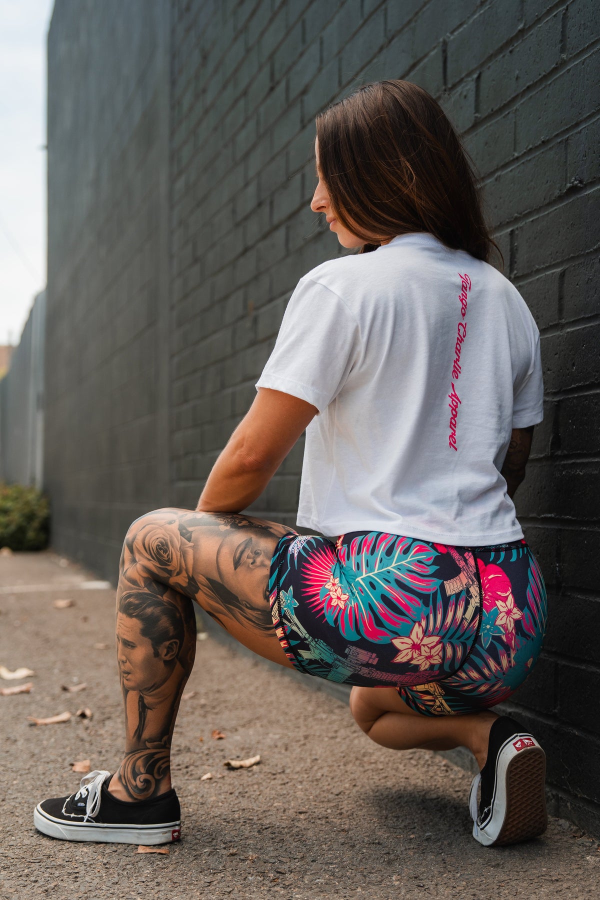 Women's High-Waisted Seamless Front Compression Training Shorts | Tropical Assassin