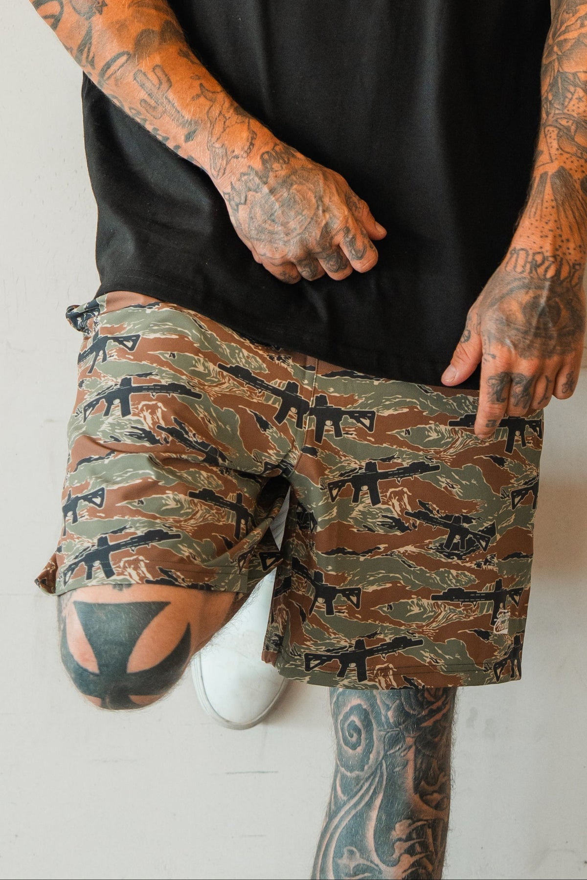 Men's Performance Training Shorts | 5.5"- Snipes & Stripes