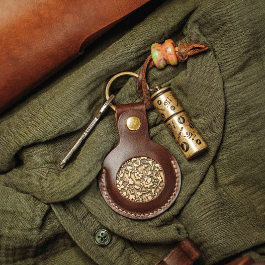Pirate Goods Peso Pocket v5 – Leather Challenge Coin Keychain Case