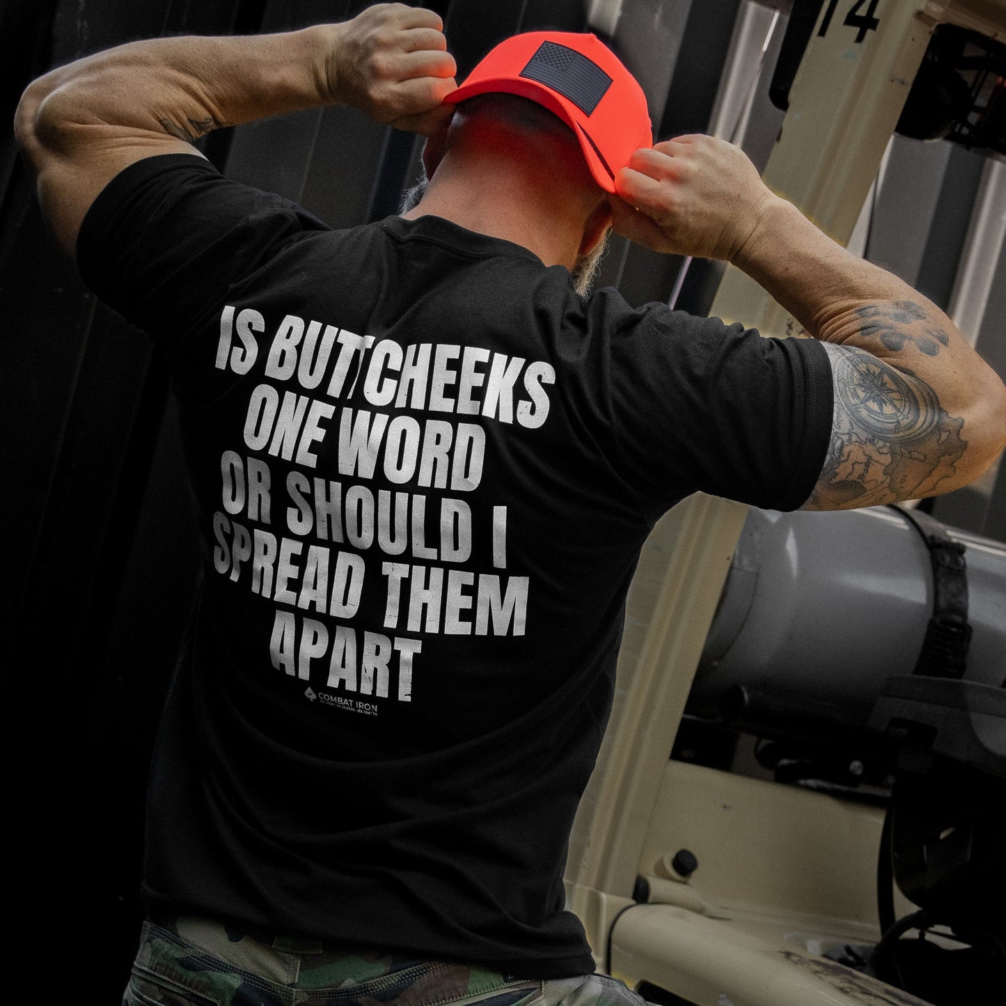 Is Buttcheeks One Word Or Should I Spread Them Apart Men's T-Shirt