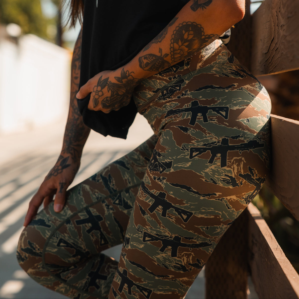 Performance Leggings | Snipes & Stripes