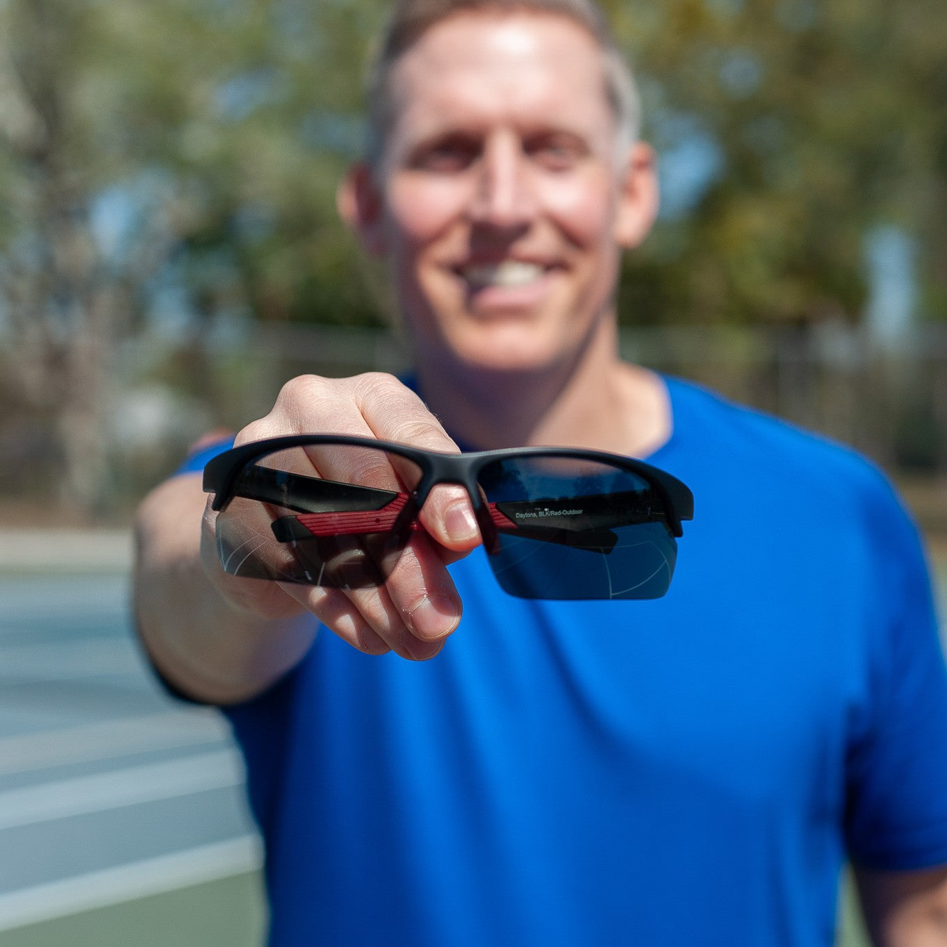Daytona Sunglasses - Black/Red