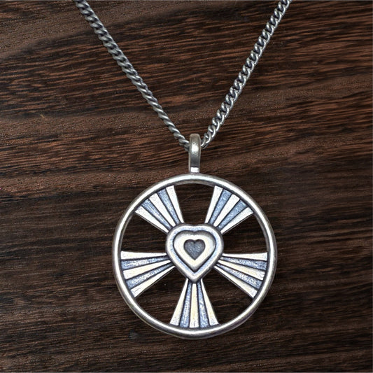 LOVE Shining Heart Necklace - Bronze