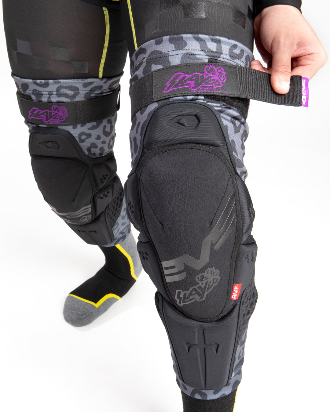 Slayco96 Ghost Leopard Knee Guard