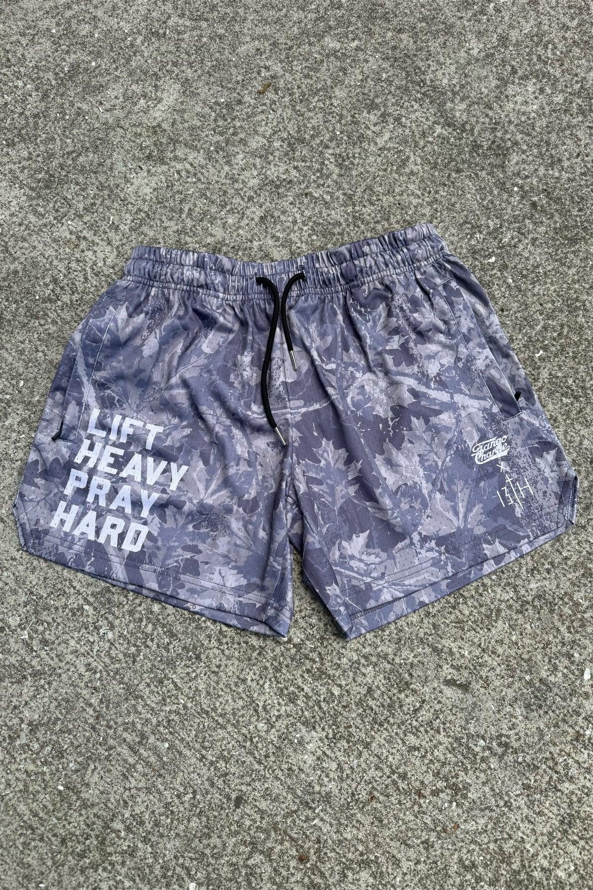 Men's Mesh Lifestyle Shorts | 5.5"- Lift Heavy Pray Hard Deadwood