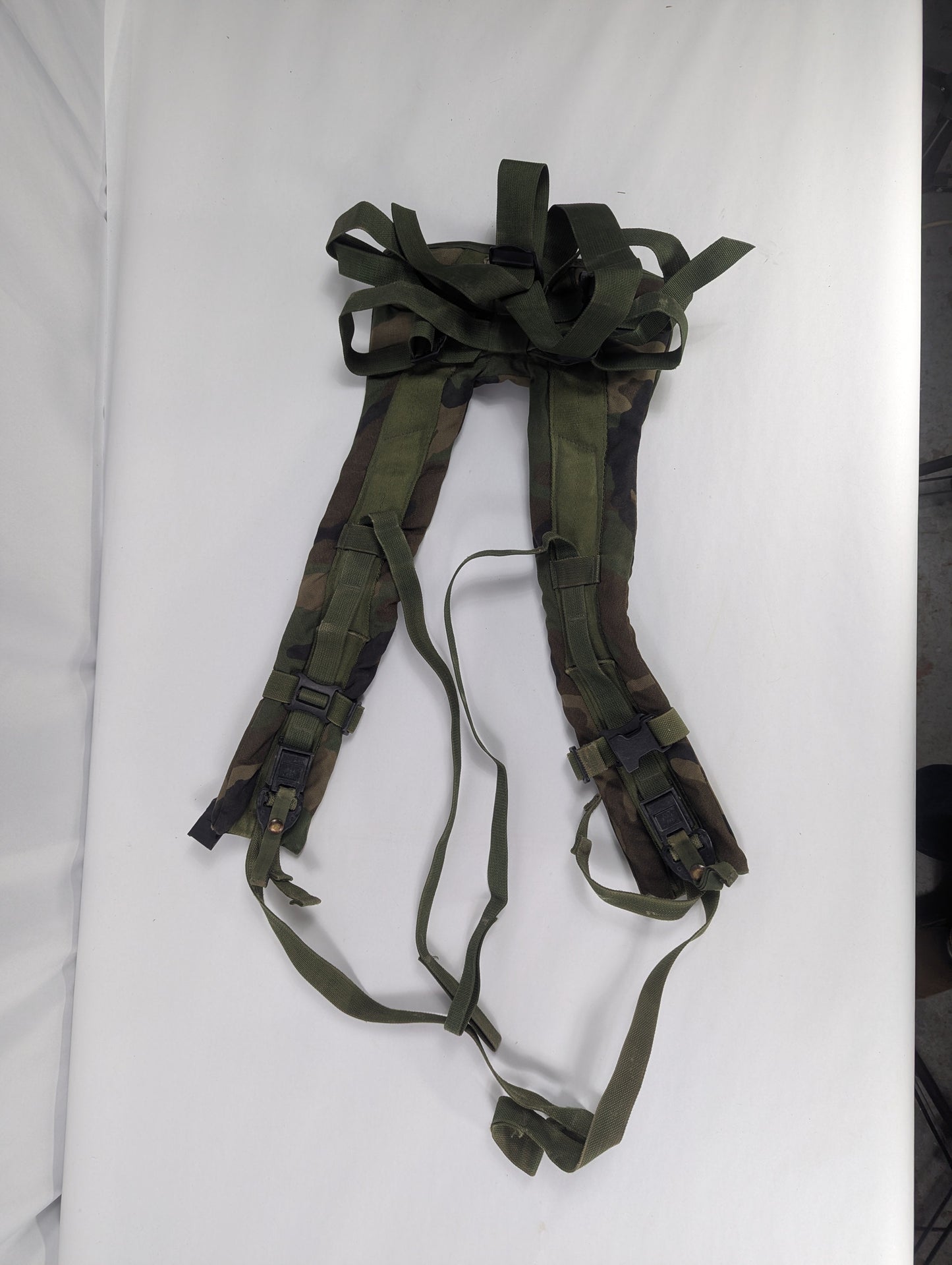 Shoulder Straps - MOLLE - Woodland