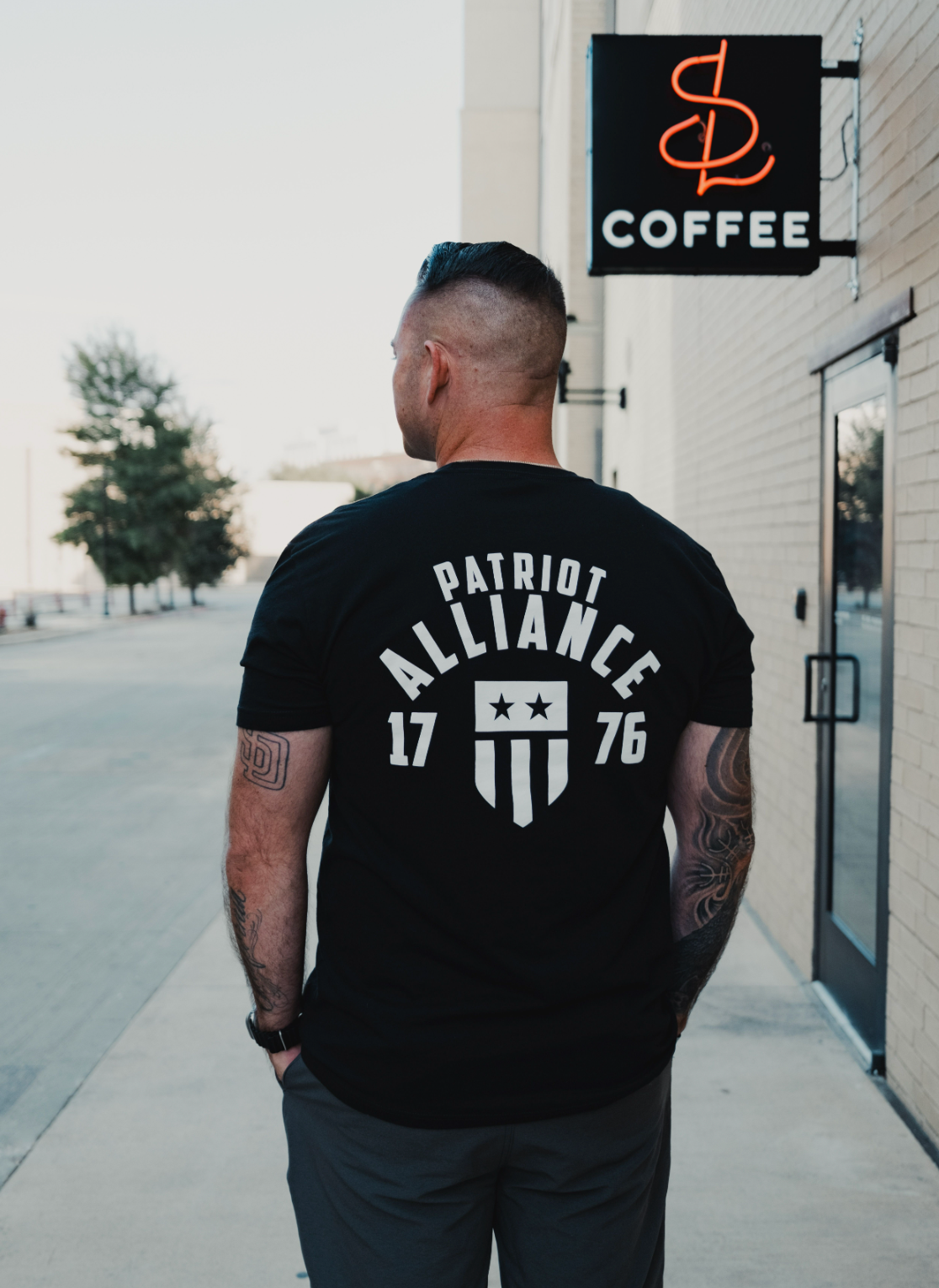 Founders Crest T-Shirt - Black