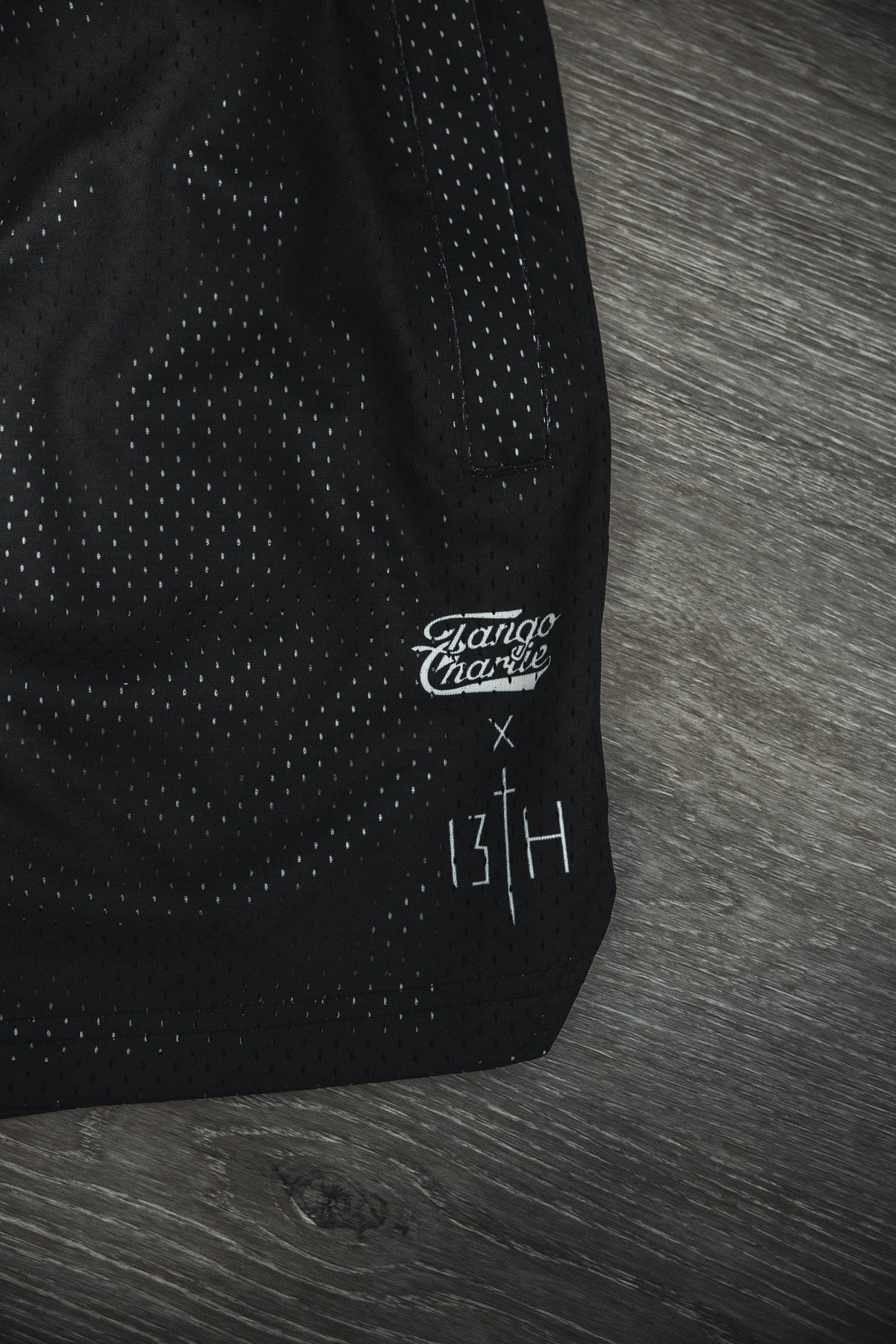 Men's Mesh Lifestyle Shorts | 5.5"- Lift Heavy Pray Hard Black